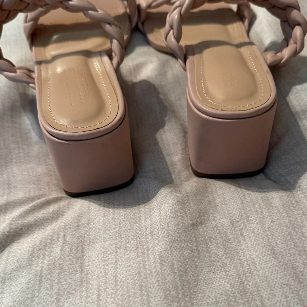 Onyx Blush/Nude Braided Sandals - Picture 6 of 6